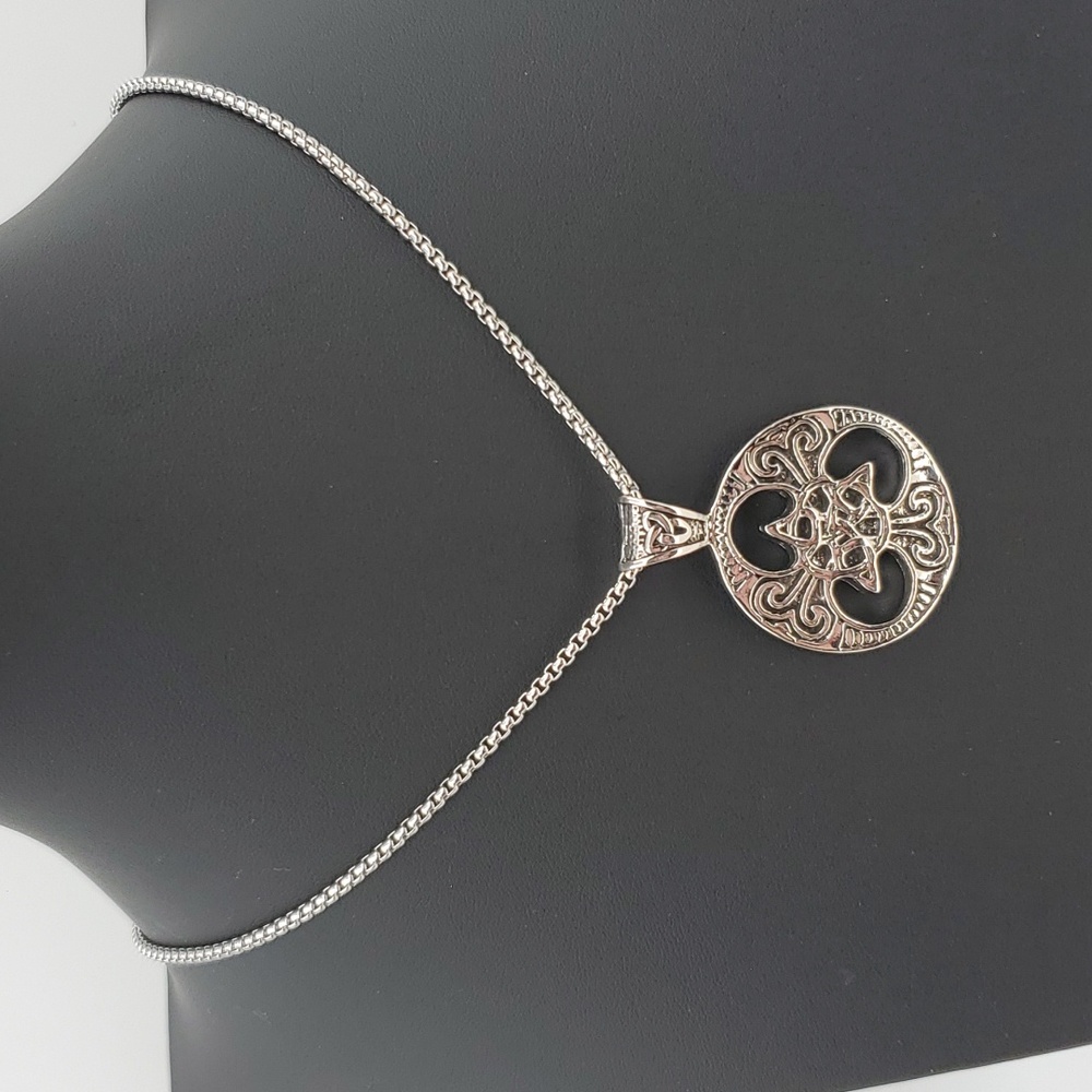 Celtic Knot Silver Tone Chain Pendant Necklace - Picture 2 of 6